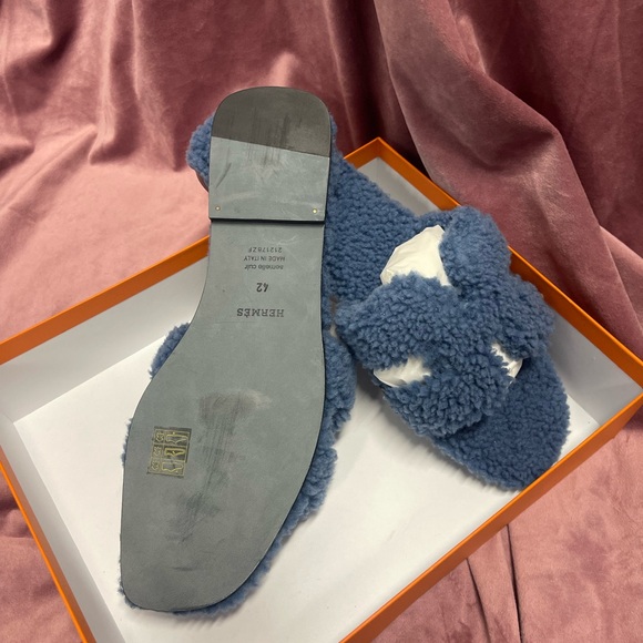 SOLD ♥️ - Picture 3 of 3